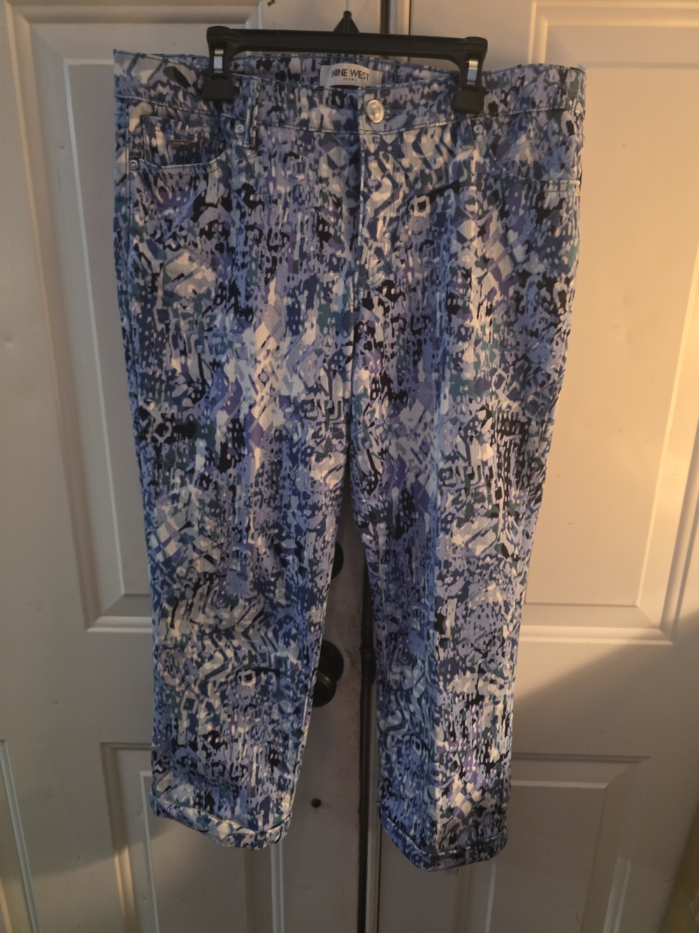 Nine West Blue Multi-Pattern Capris